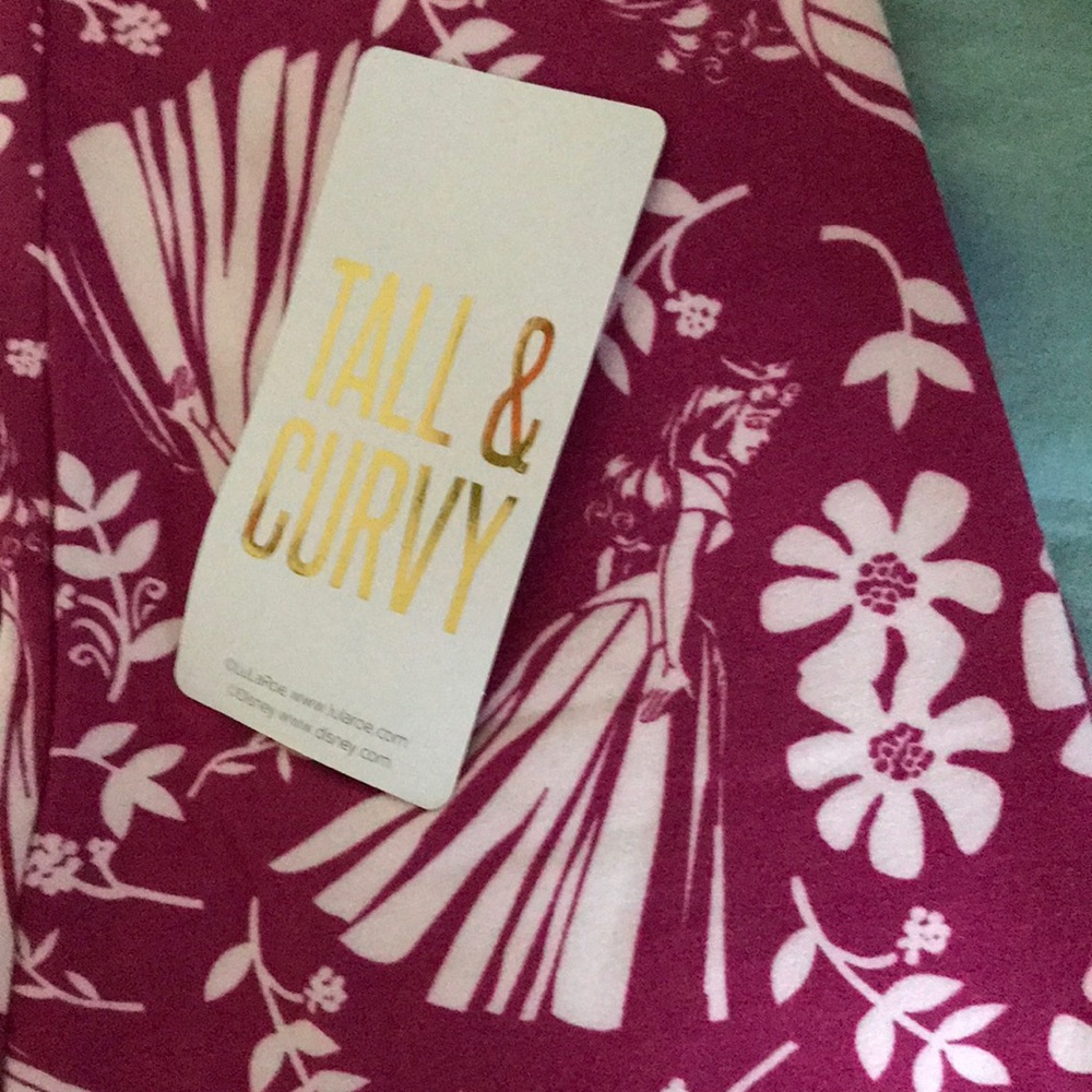 LuLaRoe Sleeping Beauty TC leggings